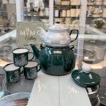 کتری قوری میس بتی با قوری چینی و کتری لعابی به همراه 2 فنجان - تصویر 12