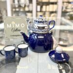 کتری قوری میس بتی با قوری چینی و کتری لعابی به همراه 2 فنجان