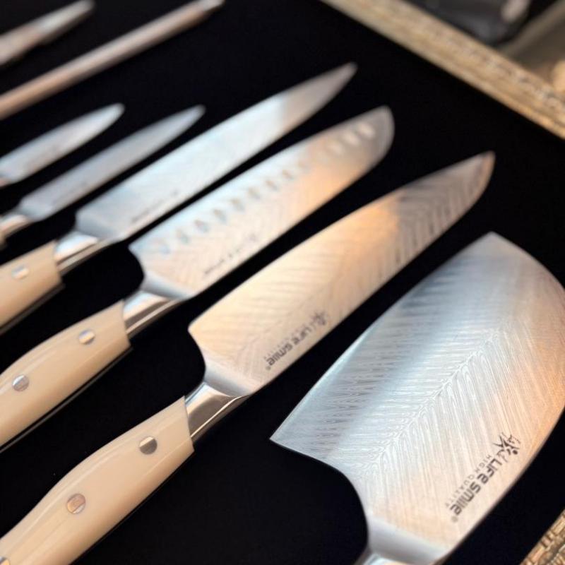 سرویس کارد و ساطور آشپزخانه 10 پارچه لایف اسمایل کد 19 ب