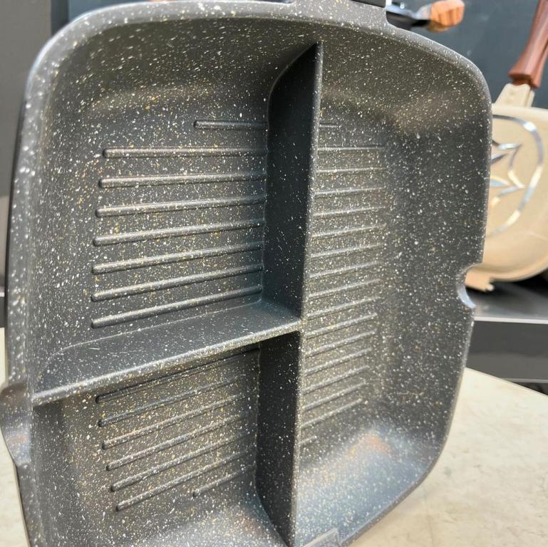 تابه سه قسمتی گریل چدن گرانیتی عروس ج