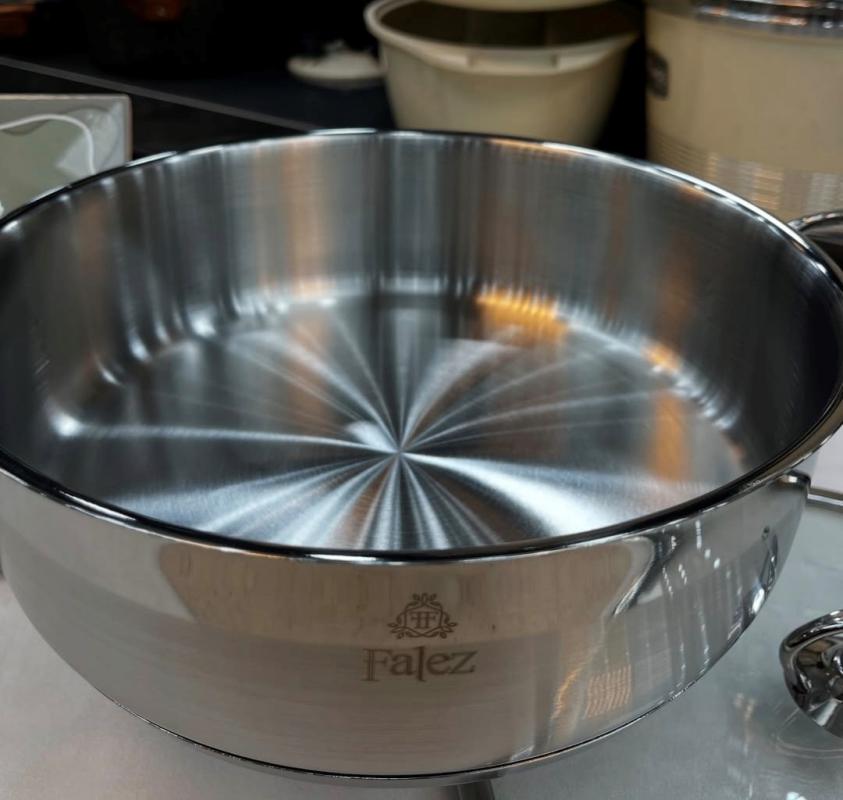 ماهیتابه دودسته دربدار استیل برند فالز سایز 28 ح