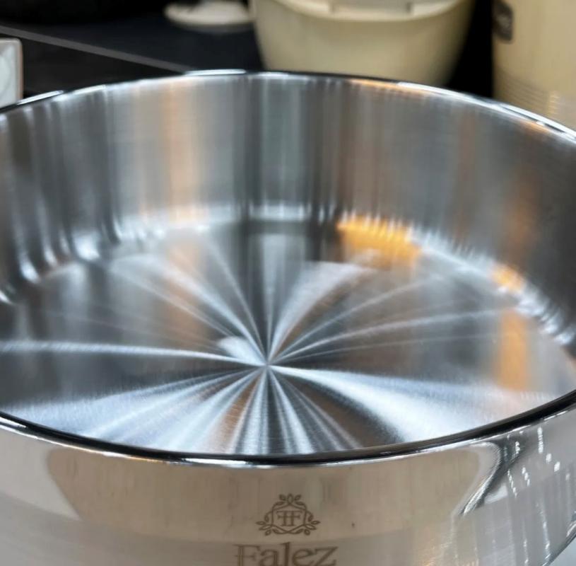 ماهیتابه دودسته دربدار استیل برند فالز سایز 28 ط