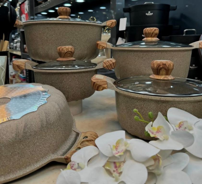 سرویس قابلمه 10 پارچه برلین مدل گرد - تصویر 9