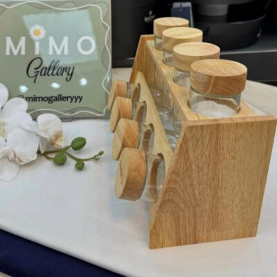 جا ادویه ای پرارینت - شیشه ای با درب چوبی (ست 8 عددی ، بهمراه استند) ب