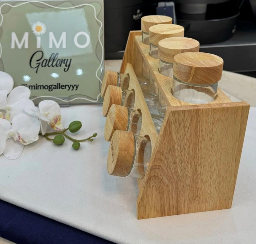 جا ادویه ای پرارینت - شیشه ای با درب چوبی (ست 8 عددی ، بهمراه استند) ب