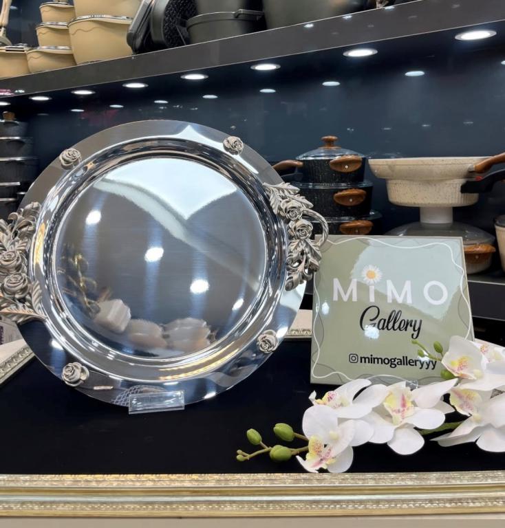 سینی استیل گرد دسته گلدار برند