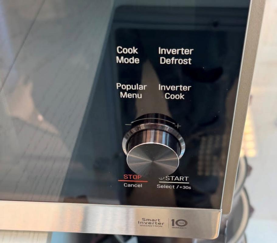 ماکروویو 42 لیتری ال جی مدل MH8265-CLS ح