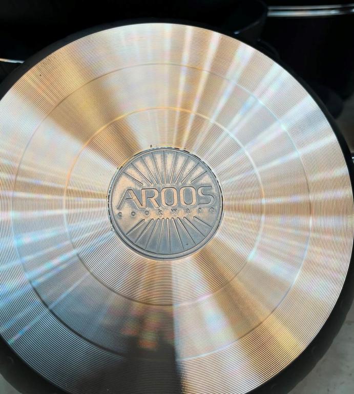 ماهیتابه عروس چدن گرانیت مدل فورچ دودسته دربدار - تصویر 4