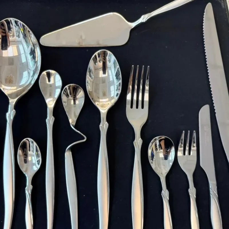 سرویس قاشق چنگال ۱۴۳ پارچه از برند SG کد249 - تصویر 2