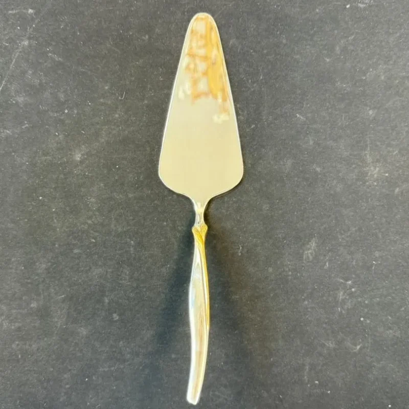 سرویس قاشق چنگال ۱۴۳ پارچه طلایی از برند SG کد249 - تصویر 11