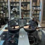 سرویس قابلمه ۱۷ پارچه برند گرای پن با دسته طرح چرم و چوب دوم