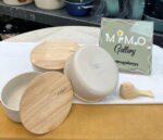 ظرف نگهدارنده غذا چدن گرانیت با درب چوبی برند پرارین - تصویر 22