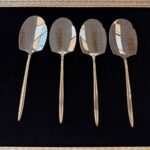 سرویس قاشق چنگال ۱۴۳ پارچه از برند SG مدل 449 گلد - تصویر 3